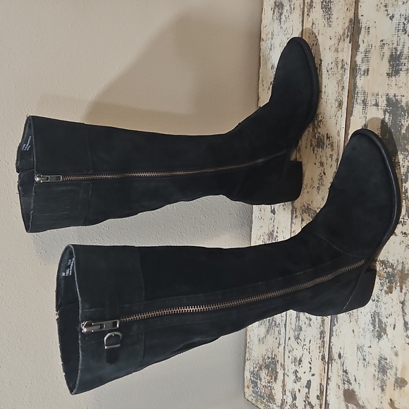 Born Boots - Picture 3 of 16